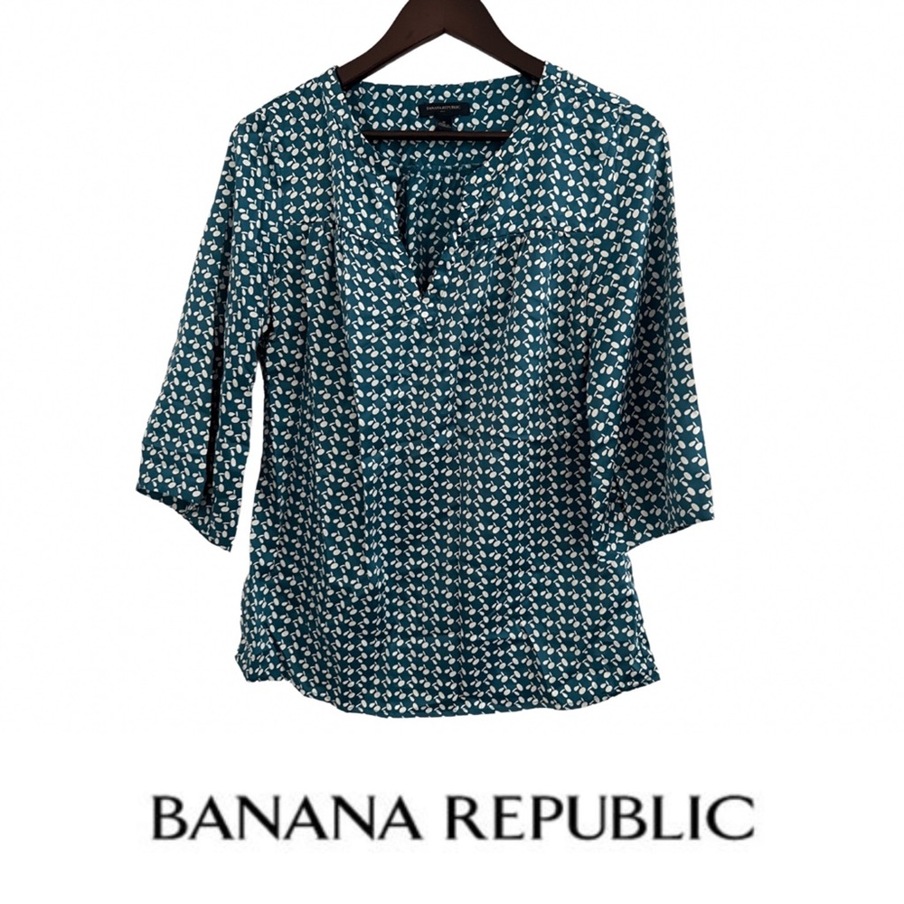 Banana Republic Satiny Blue 3/4 Sleeve Blouse